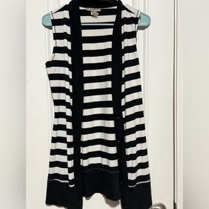 Black and White Striped Sleeveless Cardigan